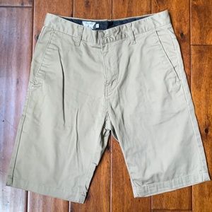 Volcom men’s khaki shorts. Size 30. Good condition